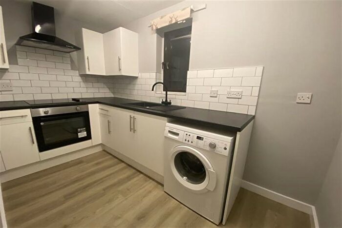2 Bedroom Flat To Rent In Castle Gardens, NG7