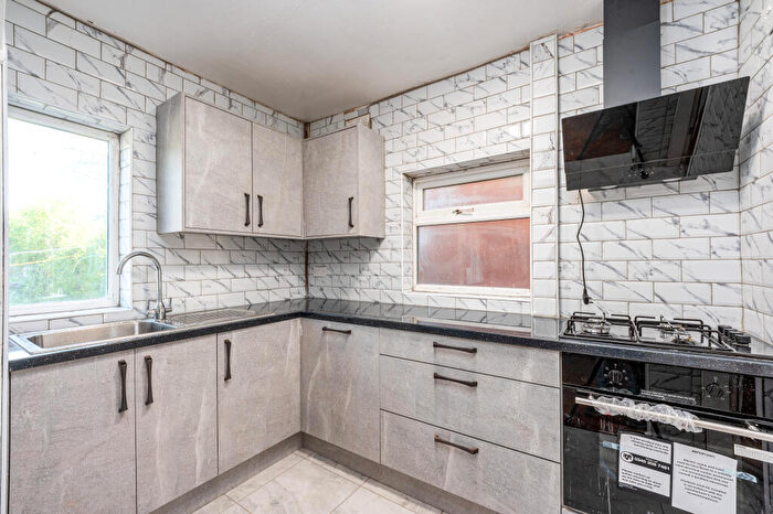 3 Bedroom Semi Detached House For Sale In Balmoral Road, Birmingham, B23