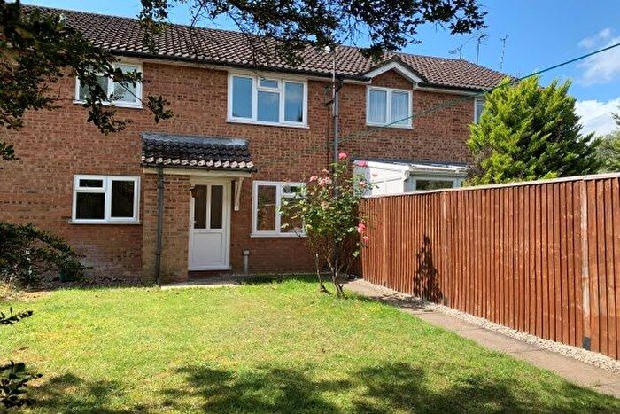 1 Bedroom Terraced House To Rent In Southern Way, Farnham, GU9