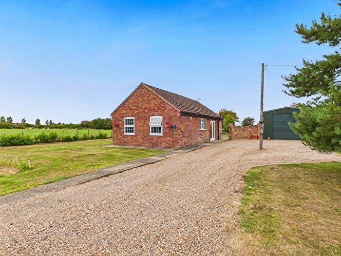 3 Bedroom Detached Bungalow For Sale In Station Farm, Main Road, New Bolingbroke, PE22