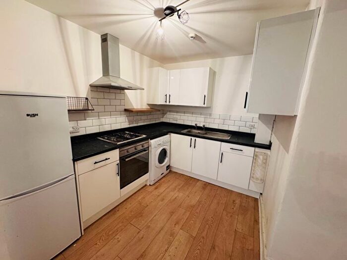 2 Bedroom Flat To Rent In Manchester Road, Walkden, Manchester, M28