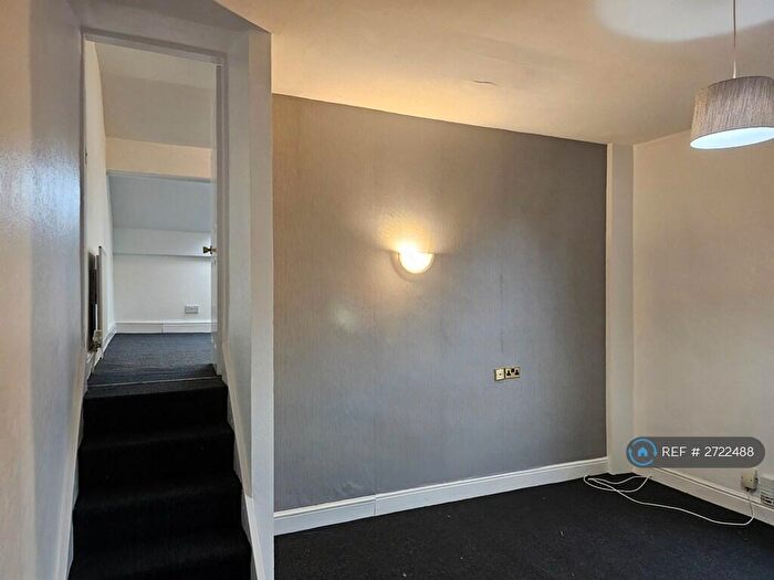 1 Bedroom Flat To Rent In Clarendon Road, Birmingham, B16