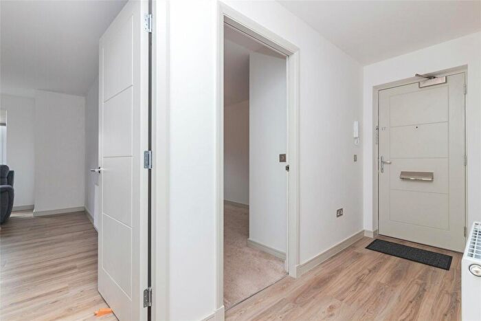 2 Bedroom Apartment To Rent In Lapwing Crescent, Renfrew, Renfrewshire, PA4