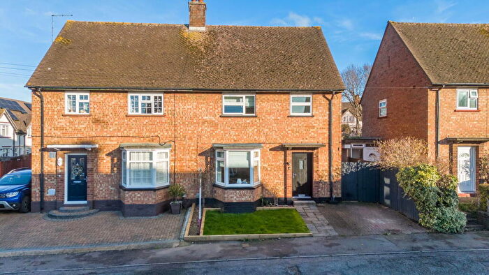 3 Bedroom Semi-Detached House For Sale In Aldock Road, Stevenage, SG1