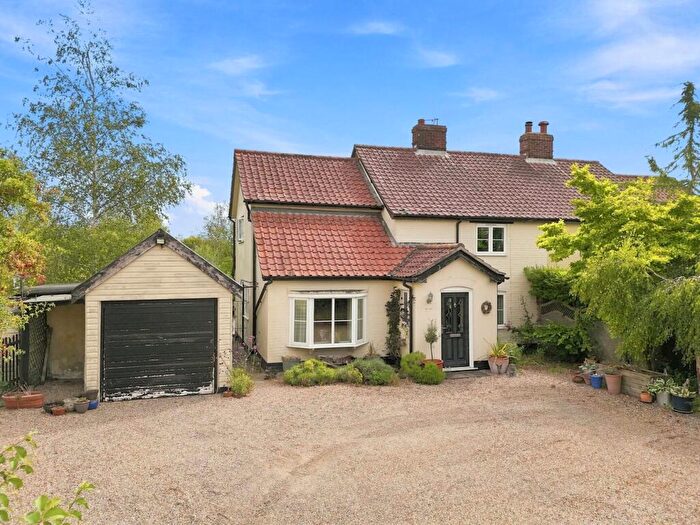 3 Bedroom Semi-Detached House For Sale In Daisy Green, Great Ashfield, IP31