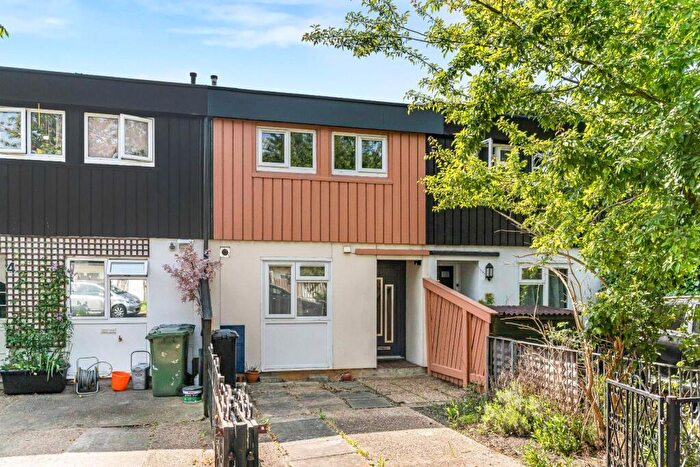 3 Bedroom Terraced House For Sale In Steucers Lane, London, SE23