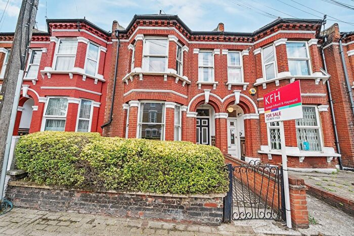 3 Bedroom Terraced House For Sale In Boundaries Road, Balham, London, SW12