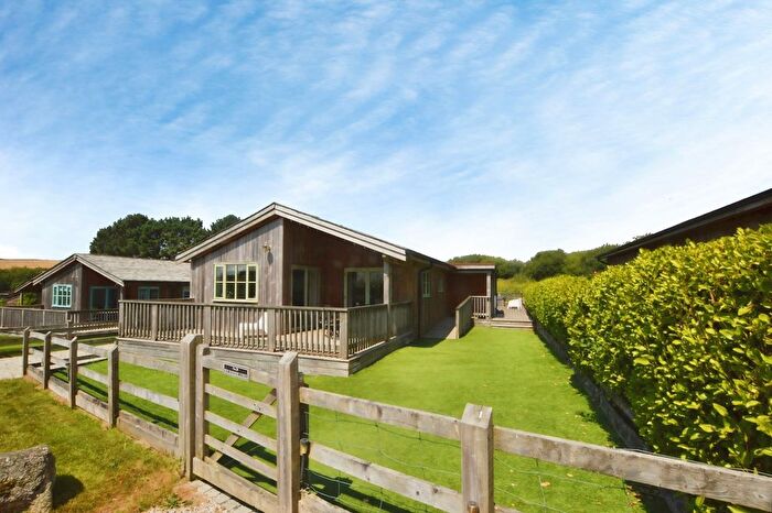 3 Bedroom Property For Sale In Winnards Perch, St. Columb, Cornwall, TR9