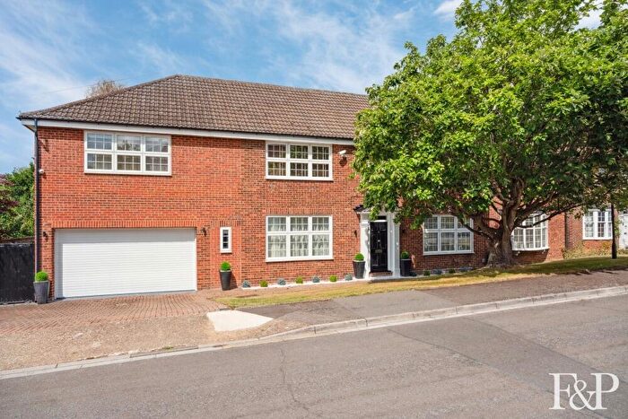 5 Bedroom Detached House For Sale In St. Huberts Close, Gerrards Cross, SL9