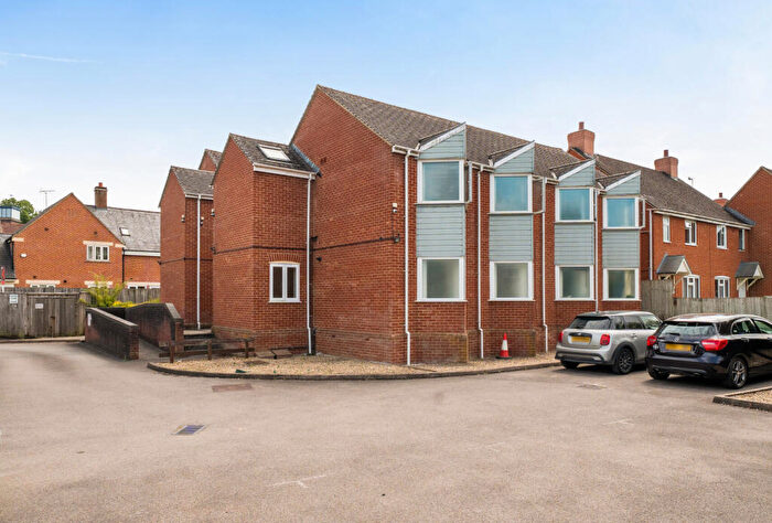 1 Bedroom Apartment For Sale In Gladfield Square, Dudbridge Road, Stroud, Gloucestershire, GL5