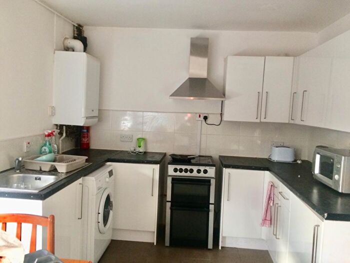 3 Bedroom Terraced House To Rent In Ilmington Road, Selly Oak, Birmingham, B29