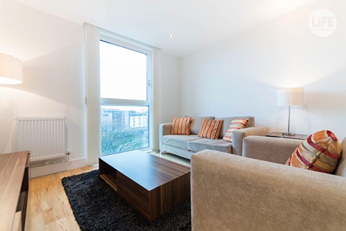 1 Bedroom Flat To Rent In The Crescent, Seager Place, London, SE8