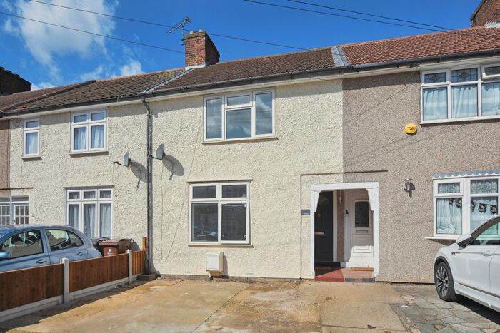 3 Bedroom Terraced House To Rent In Stonard Road, Dagenham, RM8