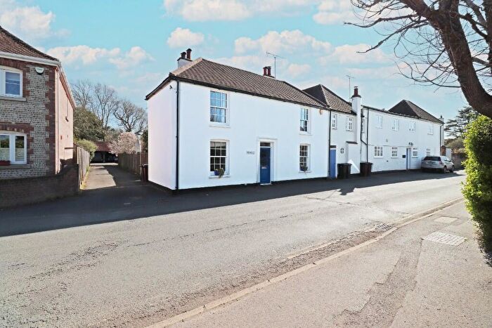4 Bedroom End Of Terrace House For Sale In Bosham Lane, PO18