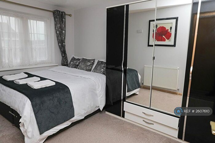3 Bedroom Semi-Detached House To Rent In Waldstock Road, London, SE28