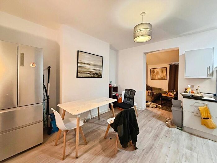 6 Bedroom House To Rent In Beverly Road, Manchester, Greater Manchester, M14