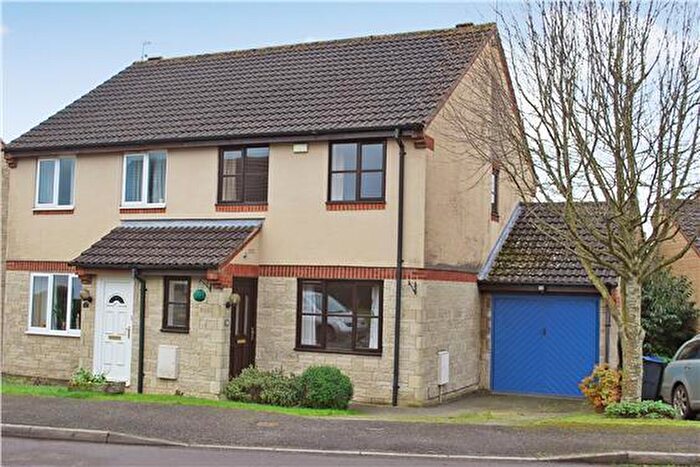 3 Bedroom Semi-Detached House To Rent In Reeds Farm, Malmesbury, SN16