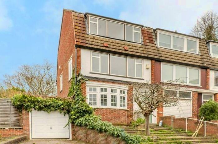 4 Bedroom House To Rent In Buckstone Close, Forest Hill, SE23
