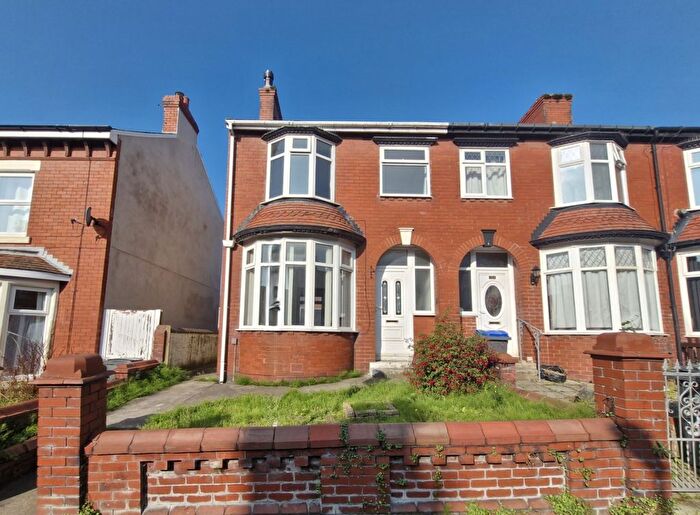 3 Bedroom Semi-Detached House To Rent In London Road, Blackpool, FY3