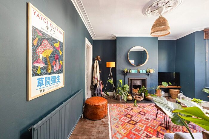 2 Bedroom Terraced House For Sale In Stevens Crescent, Totterdown, BS3