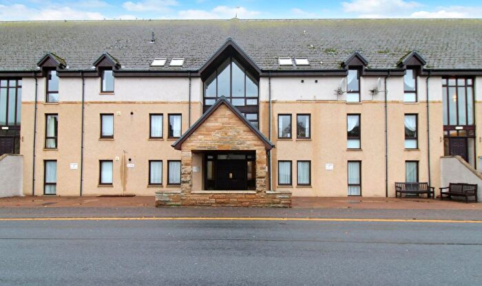 2 Bedroom Flat For Sale In Royal Marine Apartments, Nairn, IV12