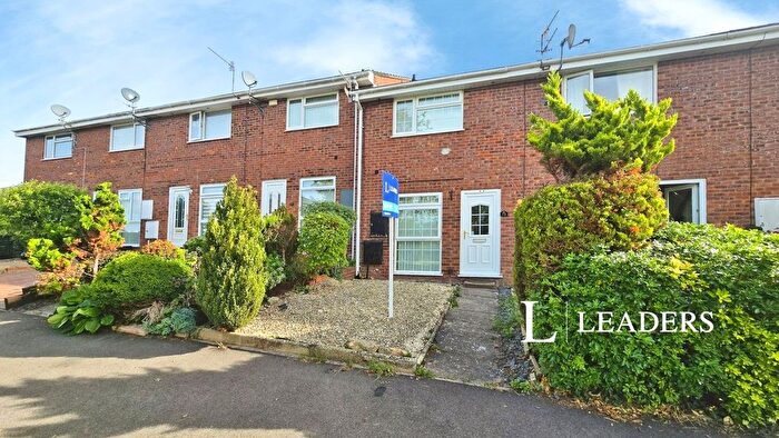 2 Bedroom Terraced House To Rent In Bishops Avenue, Worcester, Worcestershire, WR3