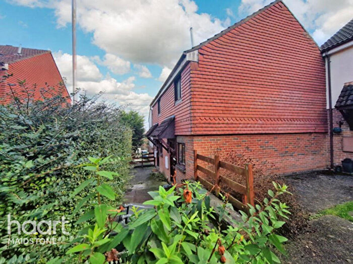 1 Bedroom End Of Terrace House To Rent In Peacock Mews, Springvale, Maidstone, ME16