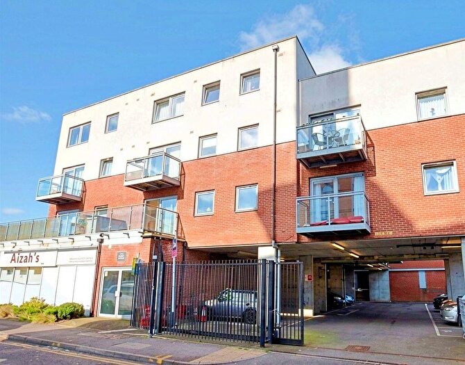 2 Bedroom Flat For Sale In Station Road, Harrow, HA1