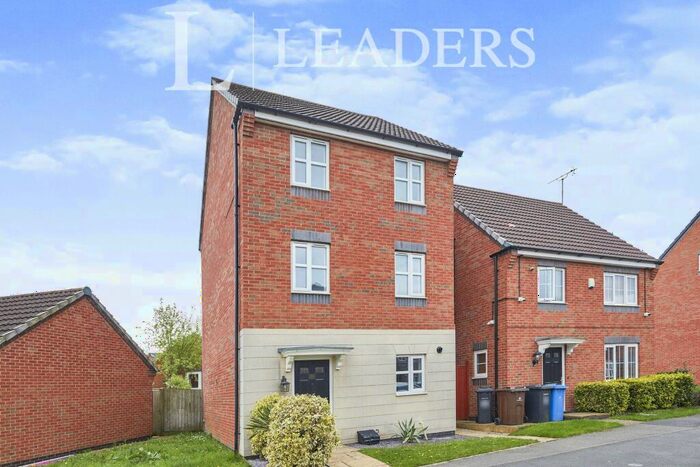 4 Bedroom Detached House To Rent In Girton Way, Mickleover, DE3