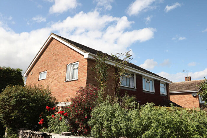 3 Bedroom Semi-Detached House For Sale In Forest Hill, Maidstone, ME15