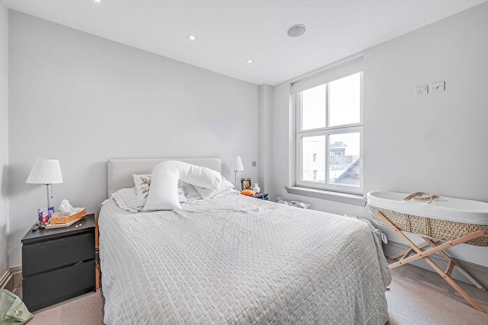 1 Bedroom Flat To Rent In Fulham Road, London, SW6