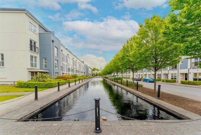 1 Bedroom Flat To Rent In Thornton Side, Redhill RH1