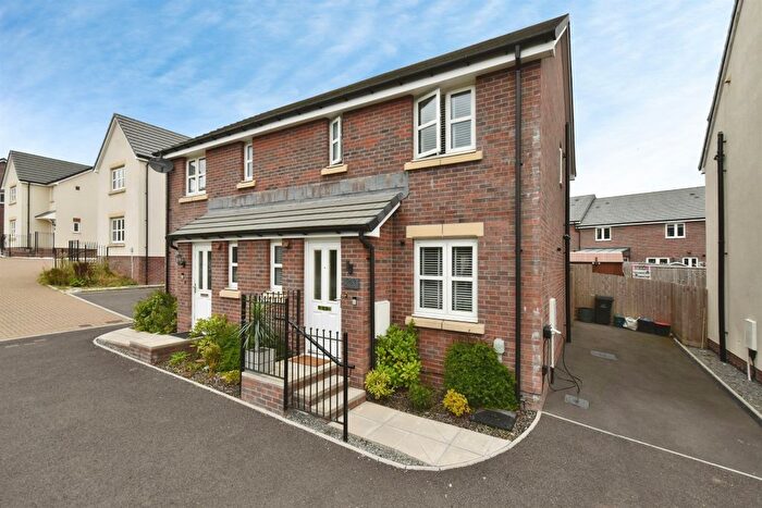 3 Bedroom Semi-Detached House For Sale In Carn Y Cefn, Ebbw Vale, NP23
