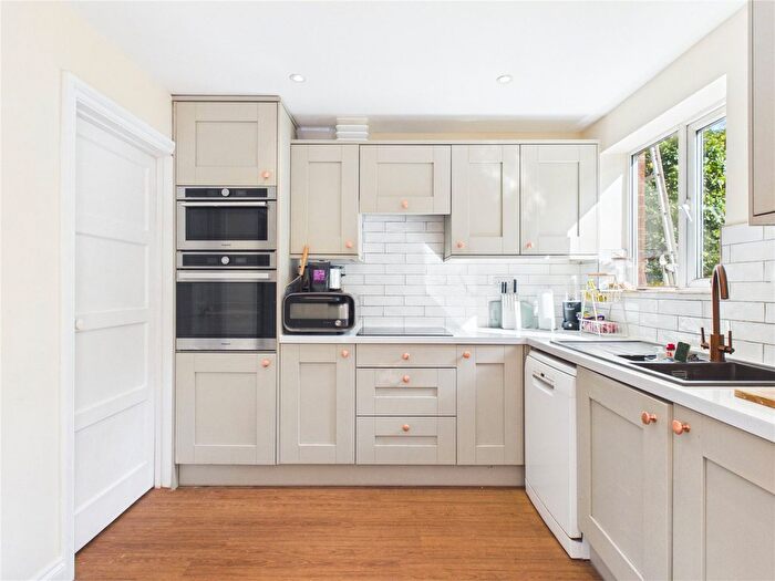 3 Bedroom Semi Detached House For Sale In Hungerford Road, Bristol, BS4