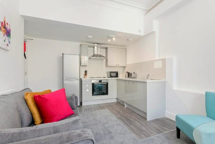 2 Bedroom Flat To Rent In Sloan Street, Leith, Edinburgh, EH6