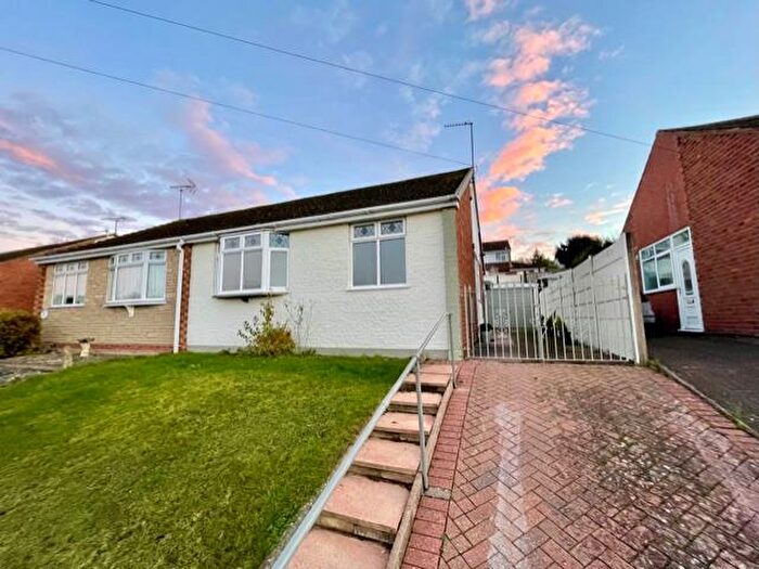 2 Bedroom Bungalow To Rent In Cherry Close, Bewdley, DY12