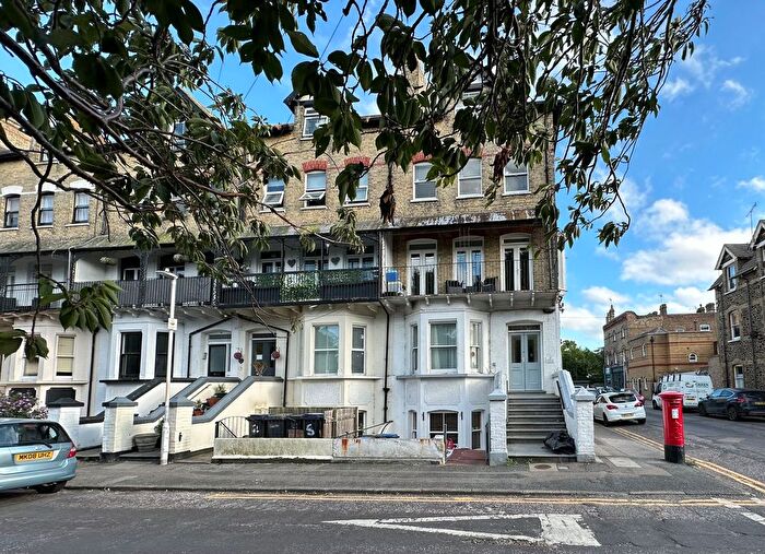1 Bedroom Flat To Rent In Adrian Square, Westgate-On-Sea, CT8