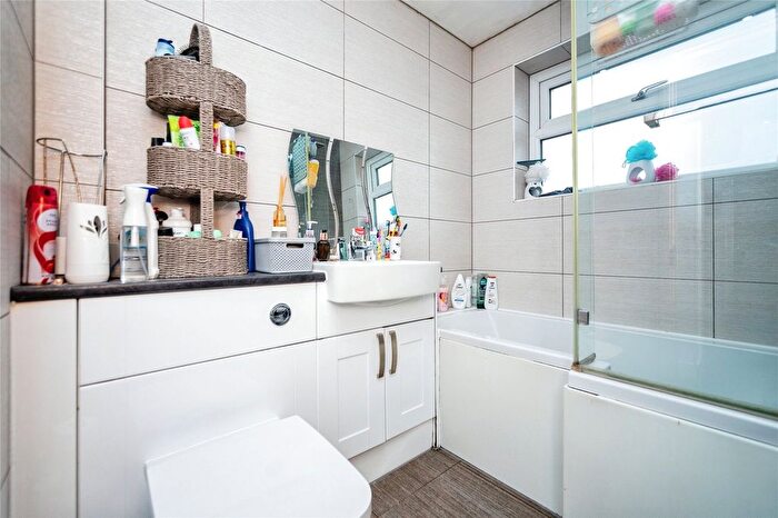 3 Bedroom Terraced House For Sale In Formby Terrace, Halling, Rochester, Kent, ME2