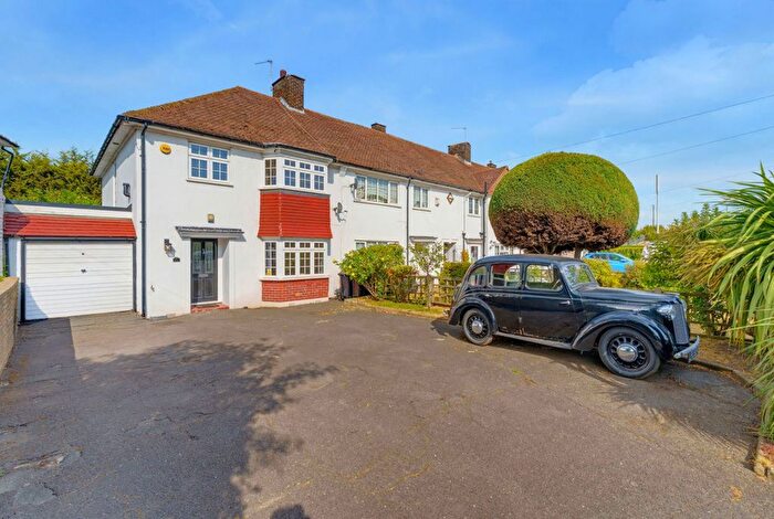 3 Bedroom Semi-Detached House For Sale In Tennison Road, London, SE25