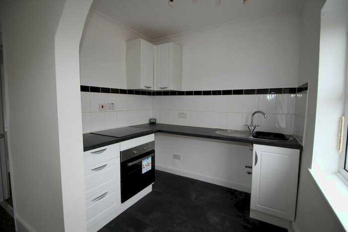 1 Bedroom Flat To Rent In Fairfield Road, Clacton-on-Sea, CO15