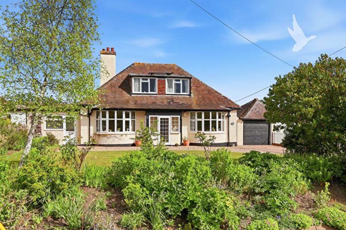 4 Bedroom Detached House For Sale In East Road, East Mersea, Mersea Island, CO5