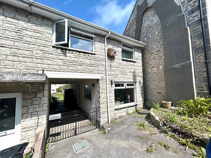 2 Bedroom Semi-Detached House For Sale In Artist Row, Fortuneswell, Portland, Dorset, DT5