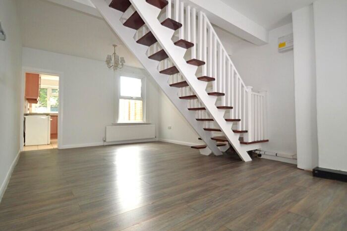 2 Bedroom Terraced House To Rent In Sutcliffe Road, Plumstead, SE18