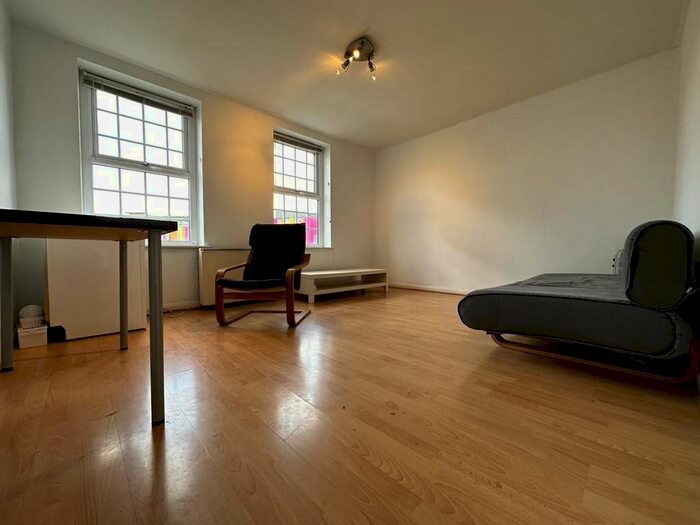 1 Bedroom Flat To Rent In Bewsey Street, Warrington, WA2