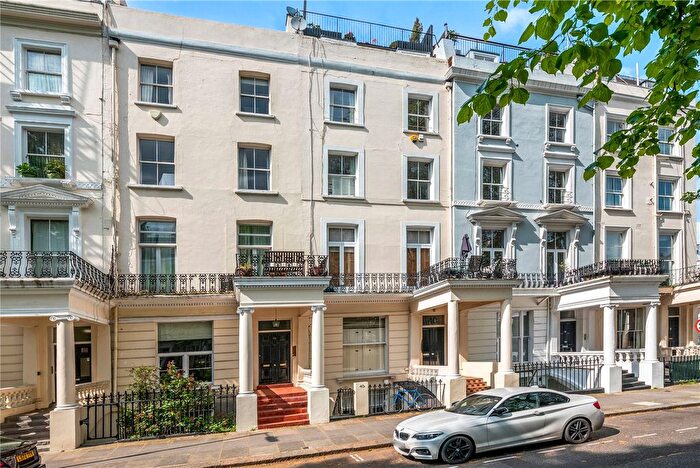 2 Bedroom Flat To Rent In St Stephens Gardens, London, W2