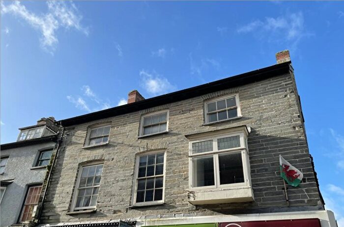 2 Bedroom Apartment To Rent In Cardigan, SA43
