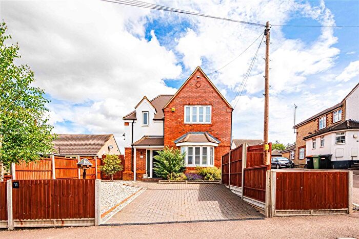 4 Bedroom Detached House For Sale In Bower Lane, Eaton Bray, Central Bedfordshire, LU6