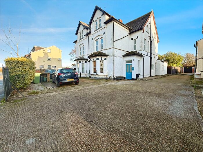 2 Bedroom Maisonette For Sale In Station Road, West Drayton, UB7