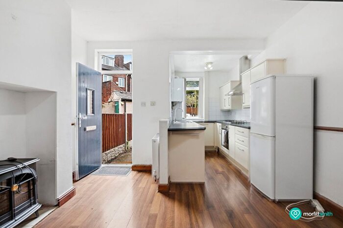 3 Bedroom Terraced House For Sale In Kirkstone Road, Sheffield, S6