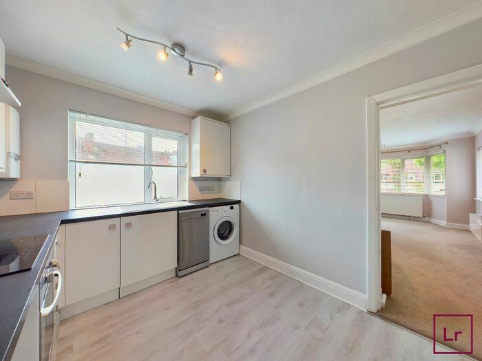 2 Bedroom Flat To Rent In Morford Way, Ruislip, Middlesex, HA4